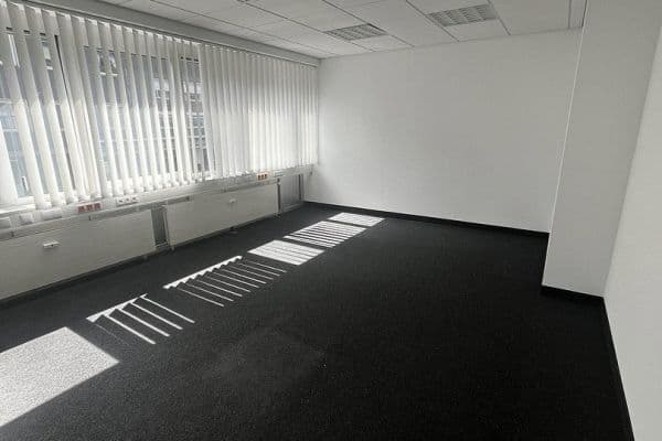 Prenájom kancelárie 105 m², Hauptstr. 15-21, Frechen Prenájom kancelárie 105 m², Hauptstr. 15-21, Frechen