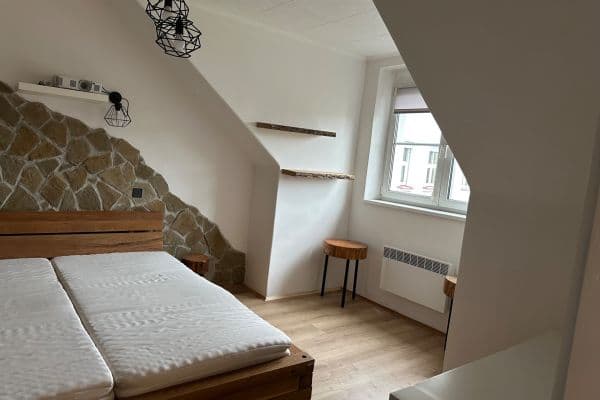 Prenájom bytu 1-izbový 42 m², Branická, Praha Prenájom bytu 1-izbový 42 m², Branická, Praha