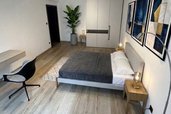 Predaj bytu 1-izbový 40 m², Sokolská, Praha Predaj bytu 1-izbový 40 m², Sokolská, Praha
