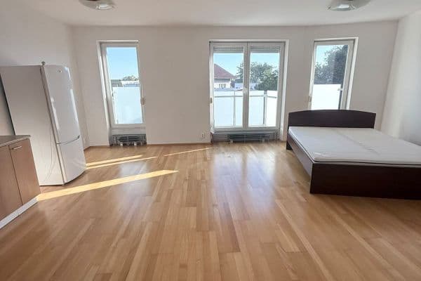 Predaj bytu 2-izbový 64 m², Suchdolské náměstí, Praha Predaj bytu 2-izbový 64 m², Suchdolské náměstí, Praha