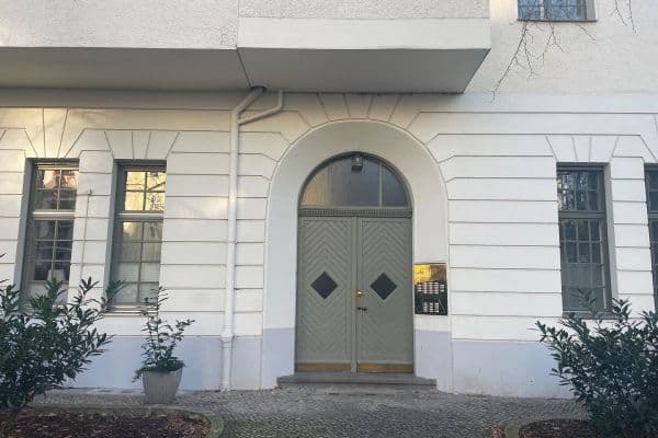 Predaj bytu 1-izbový 40 m², Güntzelstr.66, Berlin, Berlín Predaj bytu 1-izbový 40 m², Güntzelstr.66, Berlin, Berlín