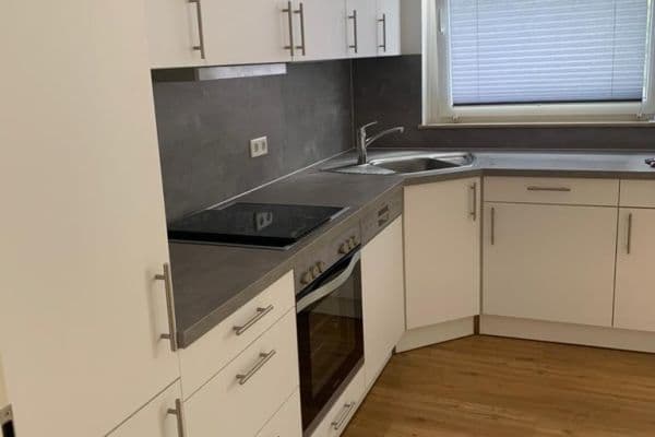 Prenájom bytu 2-izbový 60 m², Fischertal, Wuppertal, Severné Porýnie - Westfálsko Prenájom bytu 2-izbový 60 m², Fischertal, Wuppertal, Severné Porýnie - Westfálsko
