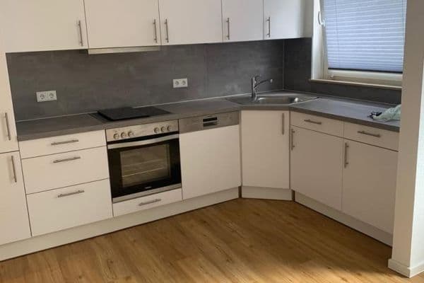 Prenájom bytu 2-izbový 60 m², Fischertal, Wuppertal Prenájom bytu 2-izbový 60 m², Fischertal, Wuppertal