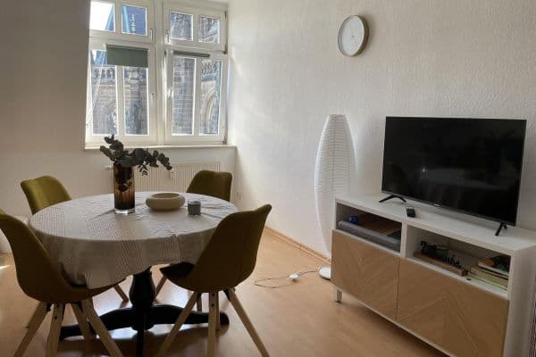 Prenájom bytu 2-izbový 71 m², Riemannstrasse 28, Leipzig Prenájom bytu 2-izbový 71 m², Riemannstrasse 28, Leipzig