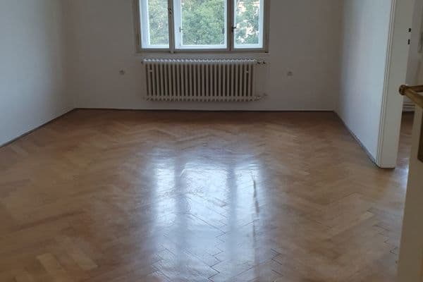 Prenájom bytu 3-izbový 95 m², U Starého hřbitova, Praha Prenájom bytu 3-izbový 95 m², U Starého hřbitova, Praha