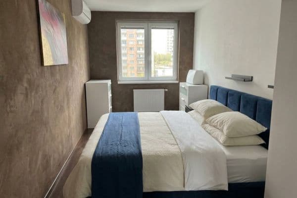Prenájom bytu 2-izbový 55 m², Pod Harfou, Praha Prenájom bytu 2-izbový 55 m², Pod Harfou, Praha