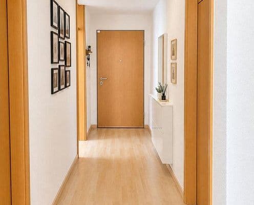 Prenájom bytu 4-izbový 102 m², Weinstadt Prenájom bytu 4-izbový 102 m², Weinstadt