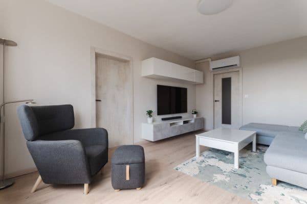 Predaj bytu 3-izbový 66 m², Česákova, Praha Predaj bytu 3-izbový 66 m², Česákova, Praha