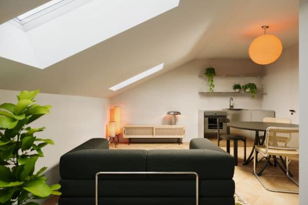 Predaj bytu 1-izbový 14 m², Sokolská, Praha Predaj bytu 1-izbový 14 m², Sokolská, Praha