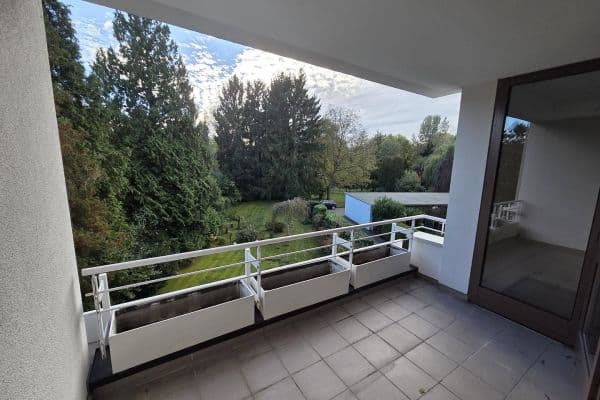 Prenájom bytu 2-izbový 61 m², Vennstraße 66, Düsseldorf, Severné Porýnie - Westfálsko Prenájom bytu 2-izbový 61 m², Vennstraße 66, Düsseldorf, Severné Porýnie - Westfálsko
