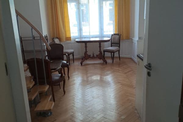 Prenájom bytu 1-izbový 30 m², Sochařská, Praha Prenájom bytu 1-izbový 30 m², Sochařská, Praha
