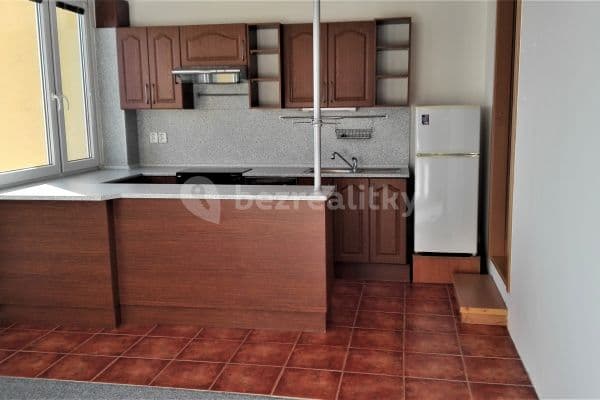Prenájom bytu 1-izbový 35 m², Vlachova, Praha Prenájom bytu 1-izbový 35 m², Vlachova, Praha