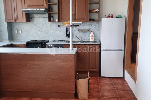 Prenájom bytu 1-izbový 35 m², Vlachova, Praha Prenájom bytu 1-izbový 35 m², Vlachova, Praha