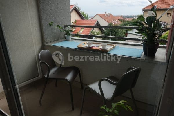 Prenájom bytu 2-izbový 74 m², Nad Šestikopy, Praha Prenájom bytu 2-izbový 74 m², Nad Šestikopy, Praha