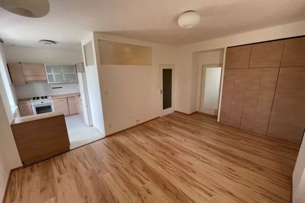 Prenájom bytu 2-izbový 55 m², Tejnická, Prenájom bytu 2-izbový 55 m², Tejnická,