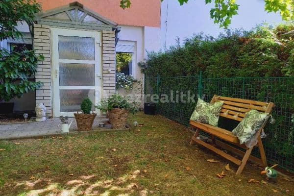 Prenájom bytu 1-izbový 30 m², Staniční, Plzeň Prenájom bytu 1-izbový 30 m², Staniční, Plzeň
