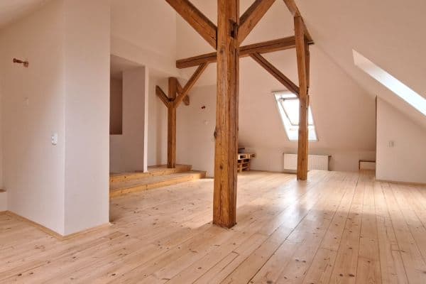 Prenájom bytu 2-izbový 75 m², Kouřimská, Prenájom bytu 2-izbový 75 m², Kouřimská,