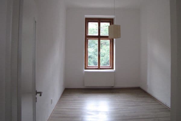 Prenájom bytu 1-izbový 36 m², Husitská, Praha Prenájom bytu 1-izbový 36 m², Husitská, Praha