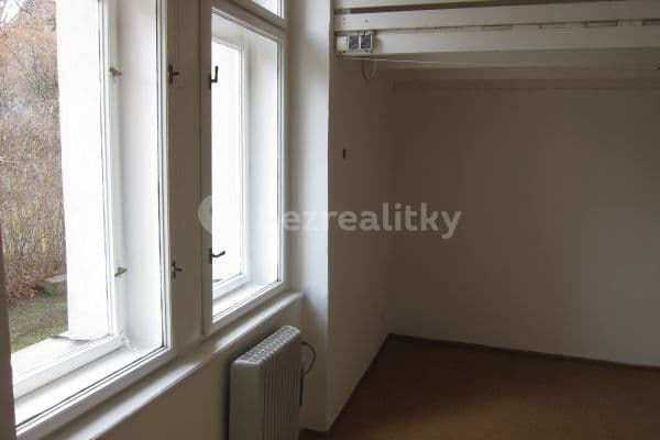 Prenájom bytu Garsoniéra 20 m², U Mrázovky, Prenájom bytu Garsoniéra 20 m², U Mrázovky,