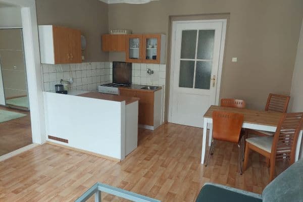 Prenájom bytu 2-izbový 46 m², Baranova, Hlavní město Praha Prenájom bytu 2-izbový 46 m², Baranova, Hlavní město Praha