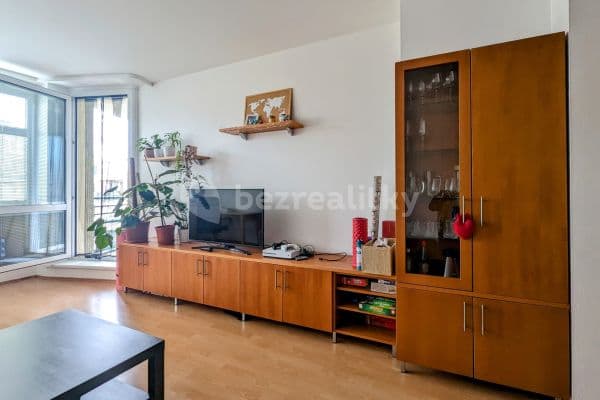 Prenájom bytu 2-izbový 47 m², Voskovcova, Praha, Praha