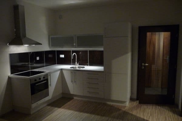Prenájom bytu 2-izbový 41 m², Bedřicha Smetany, České Budějovice Prenájom bytu 2-izbový 41 m², Bedřicha Smetany, České Budějovice