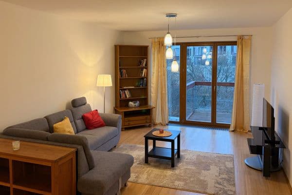 Prenájom bytu 2-izbový 76 m², Linhartova, Praha 5 Prenájom bytu 2-izbový 76 m², Linhartova, Praha 5