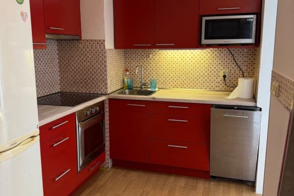 Prenájom bytu 2-izbový 52 m², Dělnická, Praha Prenájom bytu 2-izbový 52 m², Dělnická, Praha