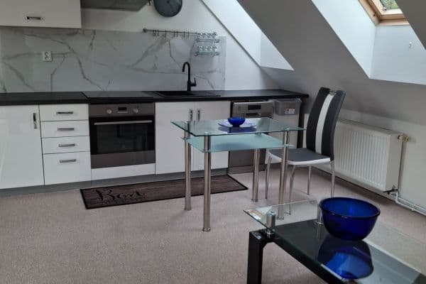 Prenájom bytu 1-izbový 72 m², Holekova, Praha, Praha Prenájom bytu 1-izbový 72 m², Holekova, Praha, Praha