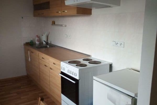 Prenájom bytu 1-izbový 35 m², Hobzíkova, Opava Prenájom bytu 1-izbový 35 m², Hobzíkova, Opava