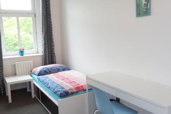 Prenájom bytu 16 m², Českobrodská, Praha Prenájom bytu 16 m², Českobrodská, Praha