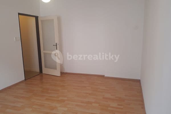 Prenájom bytu 1-izbový 28 m², Železničního pluku, Pardubice Prenájom bytu 1-izbový 28 m², Železničního pluku, Pardubice