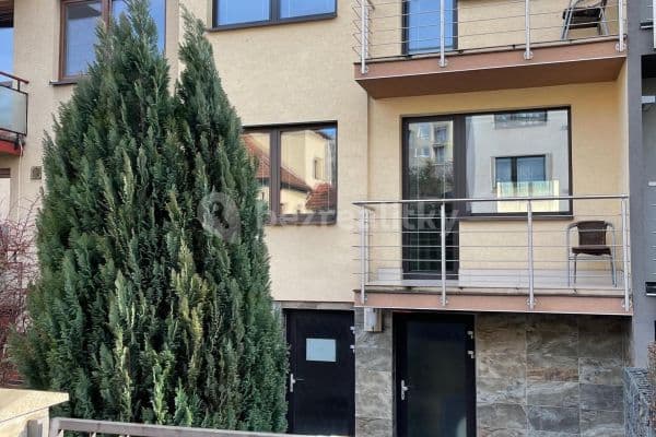 Prenájom bytu 1-izbový 30 m², Slezákova, Brno Prenájom bytu 1-izbový 30 m², Slezákova, Brno