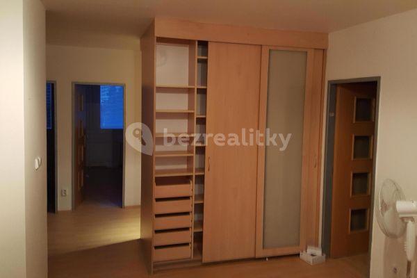Prenájom bytu 4-izbový 77 m², V Lázních, Jesenice, Středočeský kraj