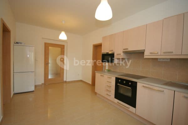 Prenájom domu 136 m², pozemok 230 m², Třebízského, Roztoky Prenájom domu 136 m², pozemok 230 m², Třebízského, Roztoky