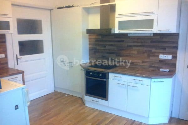 Prenájom bytu 3-izbový 80 m², Kutnauerovo náměstí, Prenájom bytu 3-izbový 80 m², Kutnauerovo náměstí,