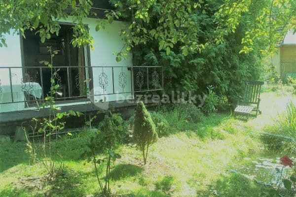 Prenájom rekreačného objektu 35 m², pozemok 400 m², Šlemínská, Hradištko Prenájom rekreačného objektu 35 m², pozemok 400 m², Šlemínská, Hradištko