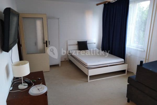 Prenájom bytu Garsoniéra 36 m², V hůrkách, Praha Prenájom bytu Garsoniéra 36 m², V hůrkách, Praha
