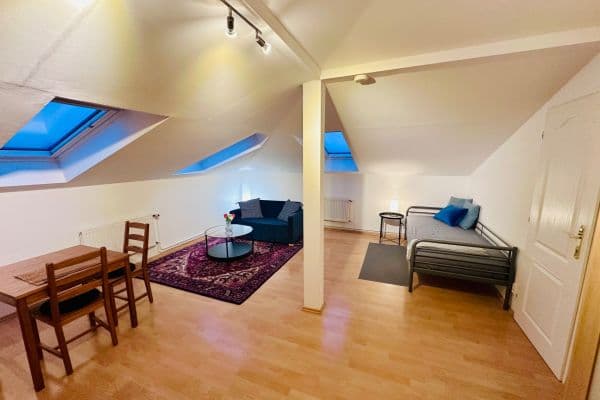 Prenájom bytu 1-izbový 40 m², Nad Šárkou, Praha Prenájom bytu 1-izbový 40 m², Nad Šárkou, Praha