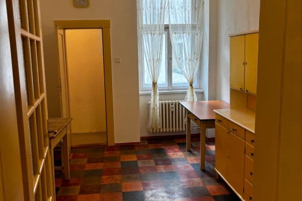Prenájom bytu 1-izbový 46 m², Zelená, Praha Prenájom bytu 1-izbový 46 m², Zelená, Praha