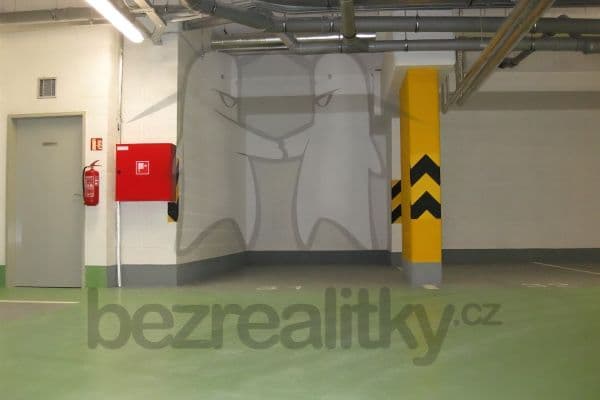 Prenájom garáže 15 m², Ocelářská, Praha Prenájom garáže 15 m², Ocelářská, Praha