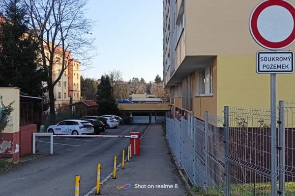 Prenájom garáže 12 m², Na Vrších, Praha Prenájom garáže 12 m², Na Vrších, Praha