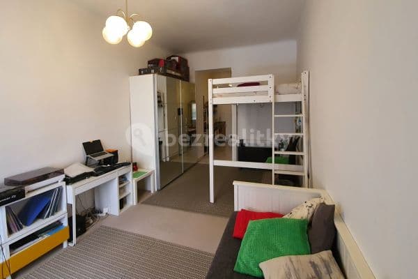 Prenájom bytu 1-izbový 36 m², Bořivojova, Praha, Praha