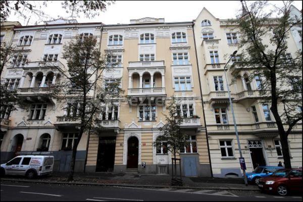 Prenájom bytu 2-izbový 46 m², Ruská, Praha 10