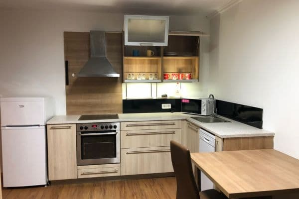 Prenájom bytu 2-izbový 41 m², Makovského, Praha Prenájom bytu 2-izbový 41 m², Makovského, Praha