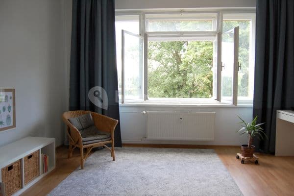Prenájom bytu 2-izbový 73 m², Smetanovo nábřeží, Hradec Králové, Královéhradecký kraj Prenájom bytu 2-izbový 73 m², Smetanovo nábřeží, Hradec Králové, Královéhradecký kraj