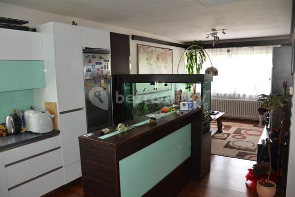 Prenájom bytu 3-izbový 75 m², Přádova, Praha Prenájom bytu 3-izbový 75 m², Přádova, Praha