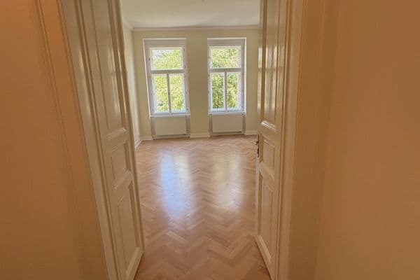Prenájom bytu 2-izbový 75 m², U Rajské zahrady, Praha Prenájom bytu 2-izbový 75 m², U Rajské zahrady, Praha