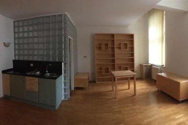 Prenájom bytu 1-izbový 35 m², Bělehradská, Praha, Praha Prenájom bytu 1-izbový 35 m², Bělehradská, Praha, Praha