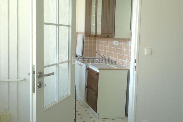 Prenájom bytu 1-izbový 42 m², sídliště Hůrka, Kralupy nad Vltavou Prenájom bytu 1-izbový 42 m², sídliště Hůrka, Kralupy nad Vltavou